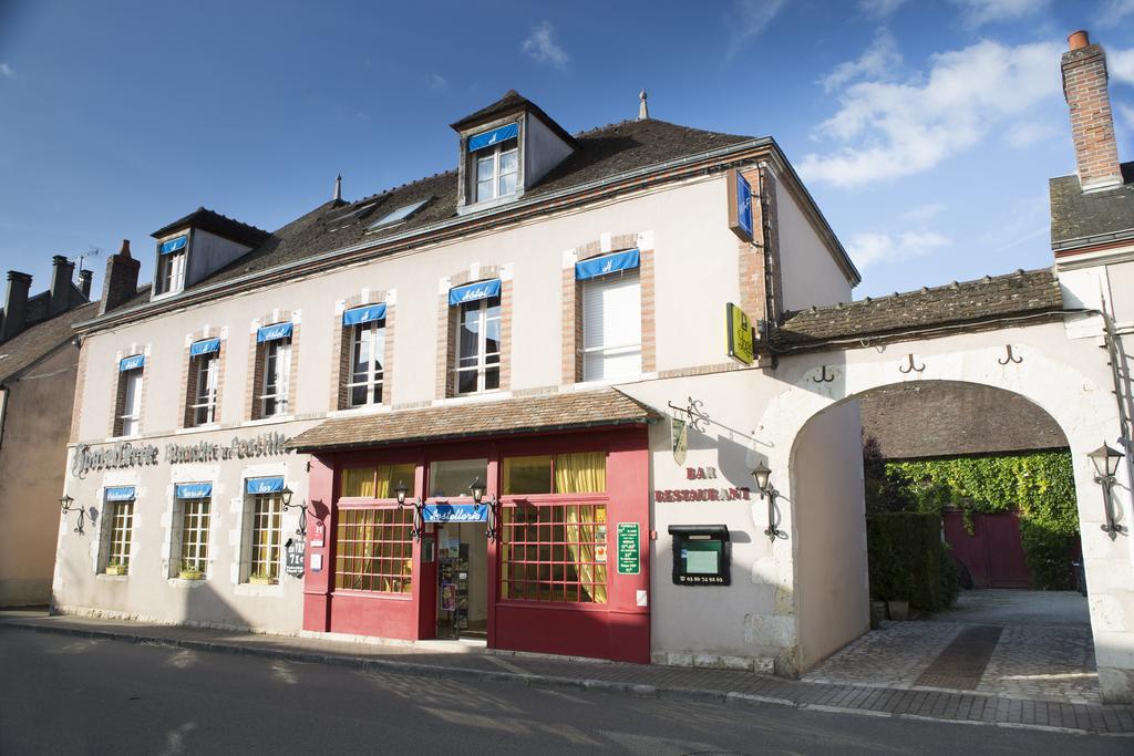 Blanche De Castille Bléneau Exteriér fotografie